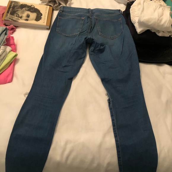 Ripped skinny jeans! SO soft - Picture 4 of 5